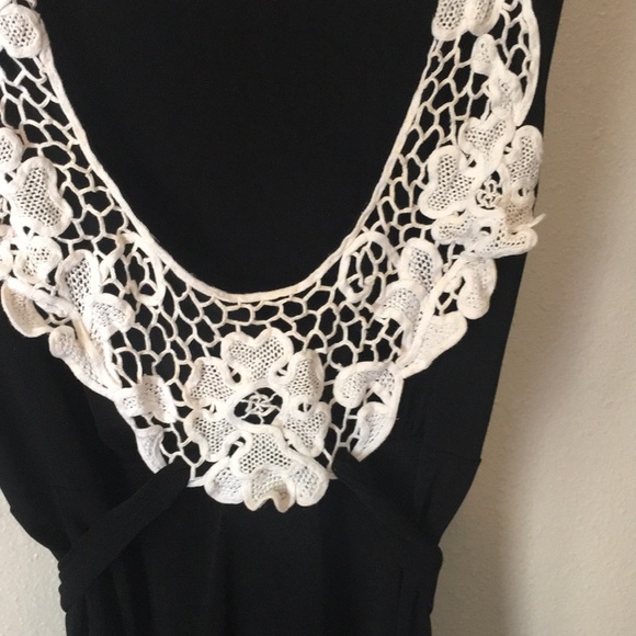 Black Dress - Picture 2 of 4